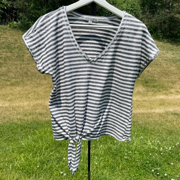 GREEN ENVELOPE TOP - Picture 1 of 2